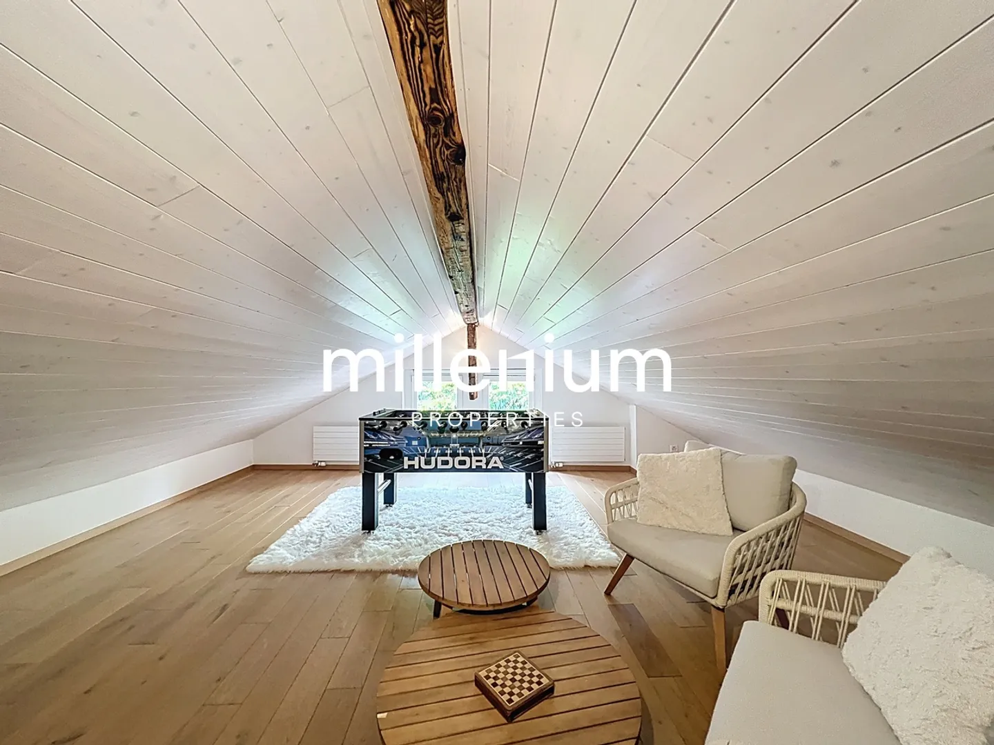 Charming Townhouse with Garden - Photo 14 of 15