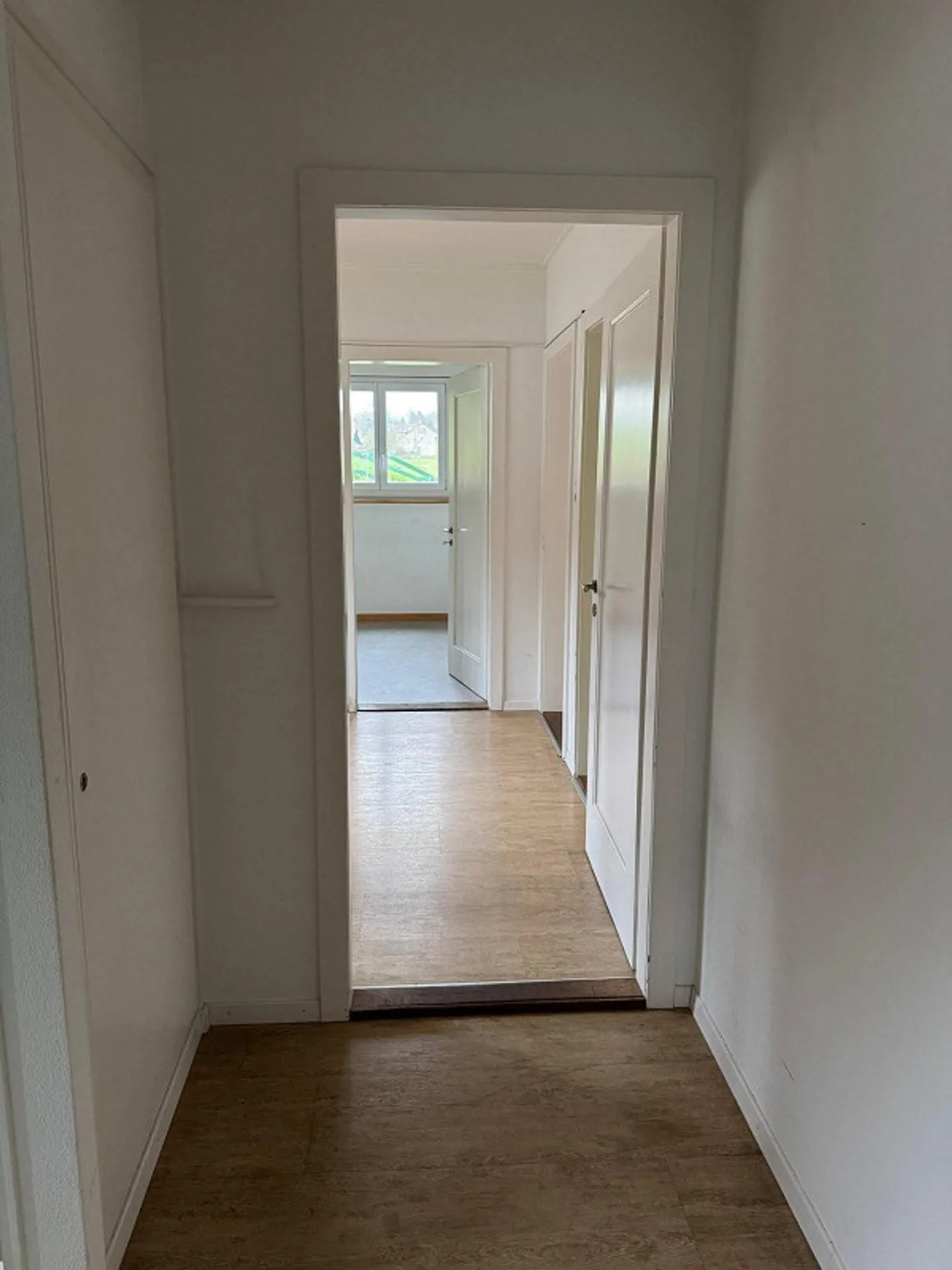 Office space for rent - Photo 10 of 13