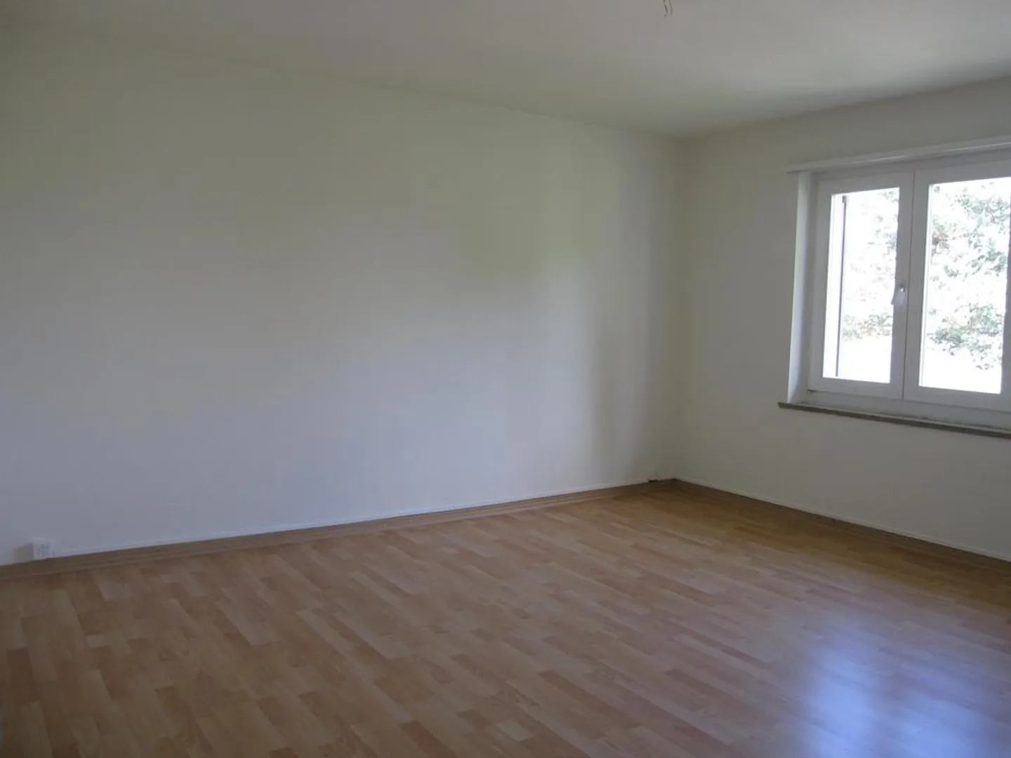 Central, quiet location! - Photo 5 of 9