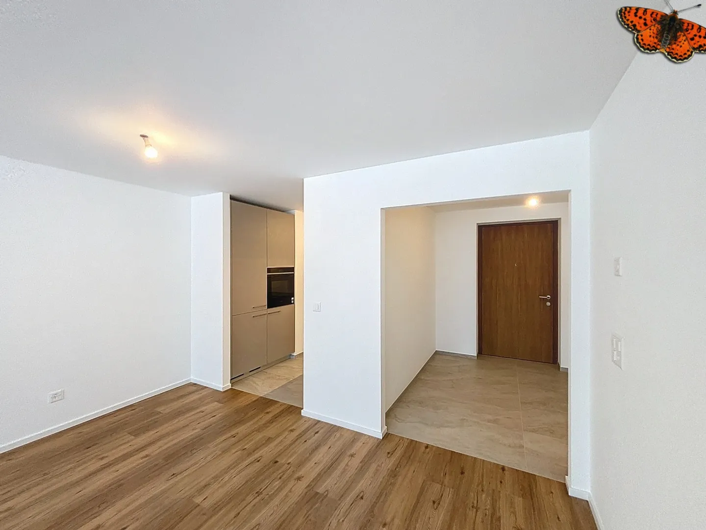 Appartamento in vendita - Foto 3 di 12