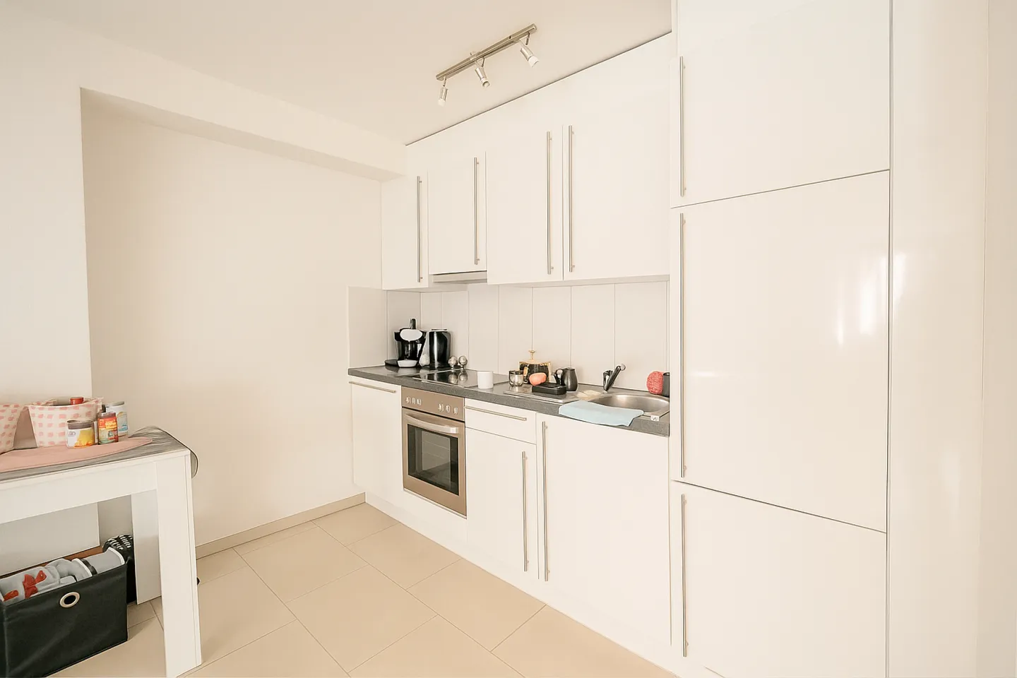 Gemütliche 1.5-Zimmer Wohnung an zentraler Lage - Photo 2 of 3