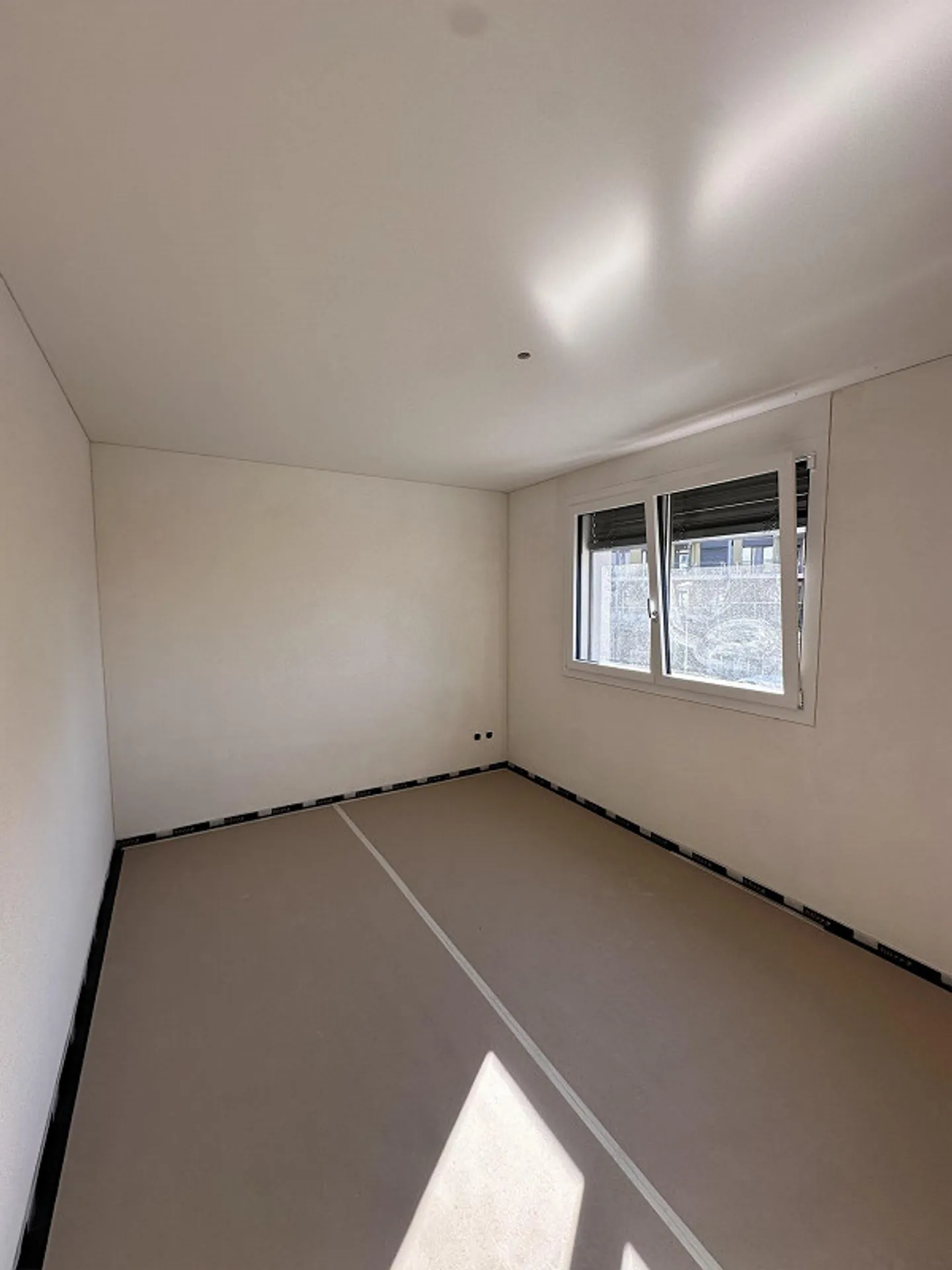 Moderne 4.5-Zimmer-Wohnung - Foto 6 von 10