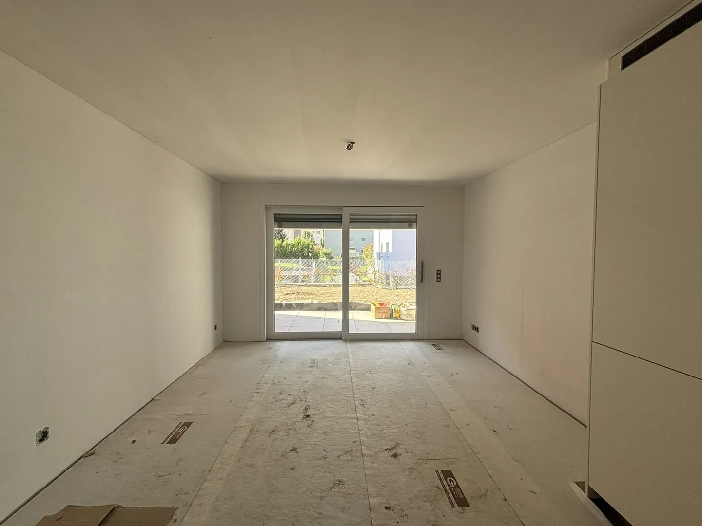 Moderne appartamenti di 2,5 stanze con grande giardino in posizione privilegiata a Cadenazzo - Foto 3 di 9