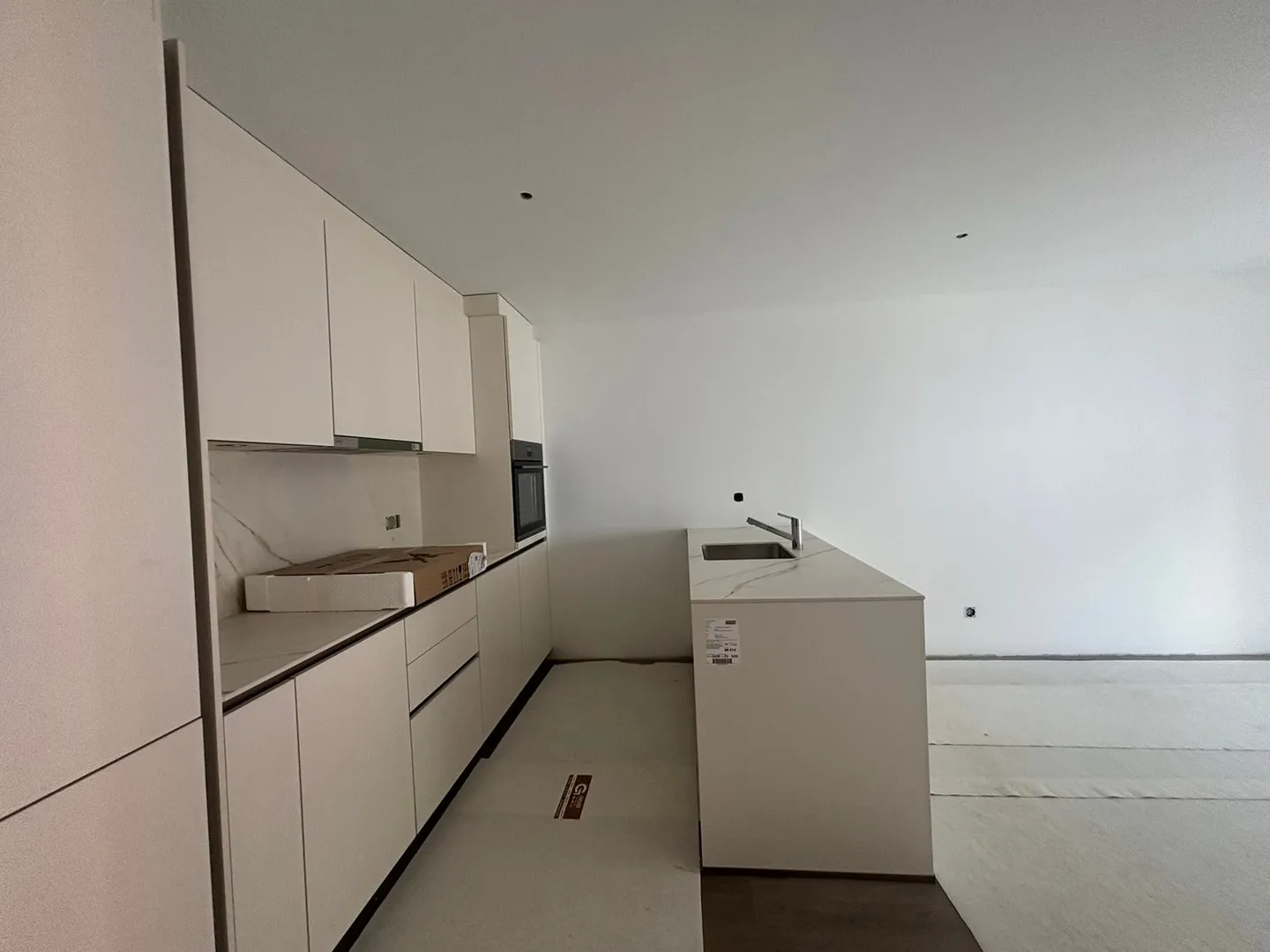 Moderne appartamenti di 2,5 stanze con grande giardino in posizione privilegiata a Cadenazzo - Foto 4 di 9