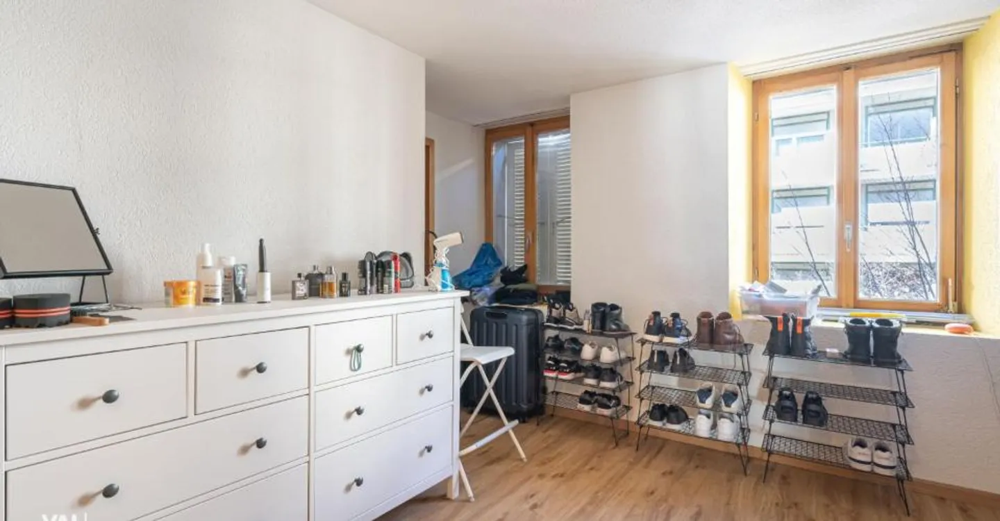 Modern 4.5-Room Apartment in Brig - Photo 4 of 13