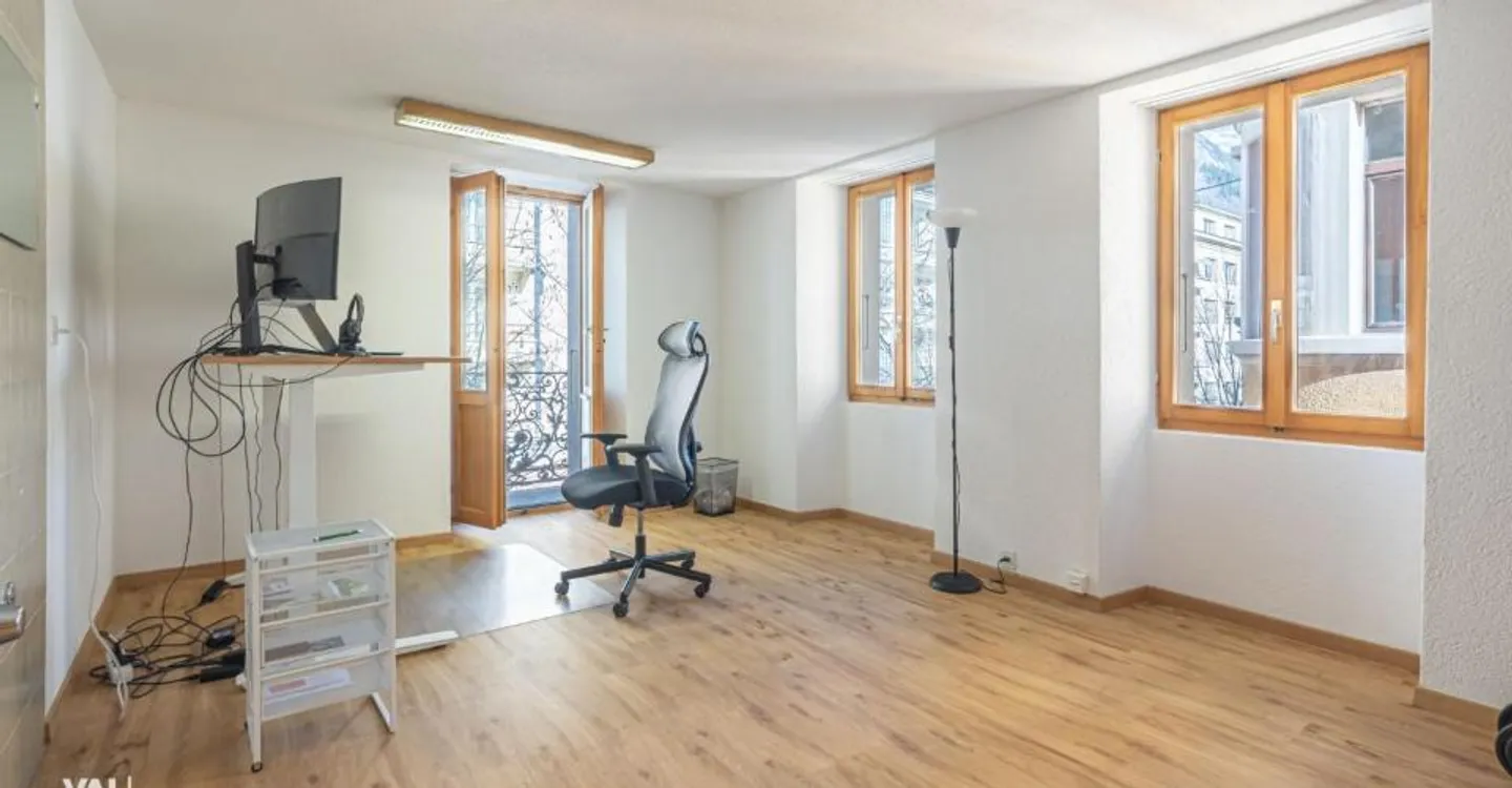 Modern 4.5-Room Apartment in Brig - Photo 5 of 13