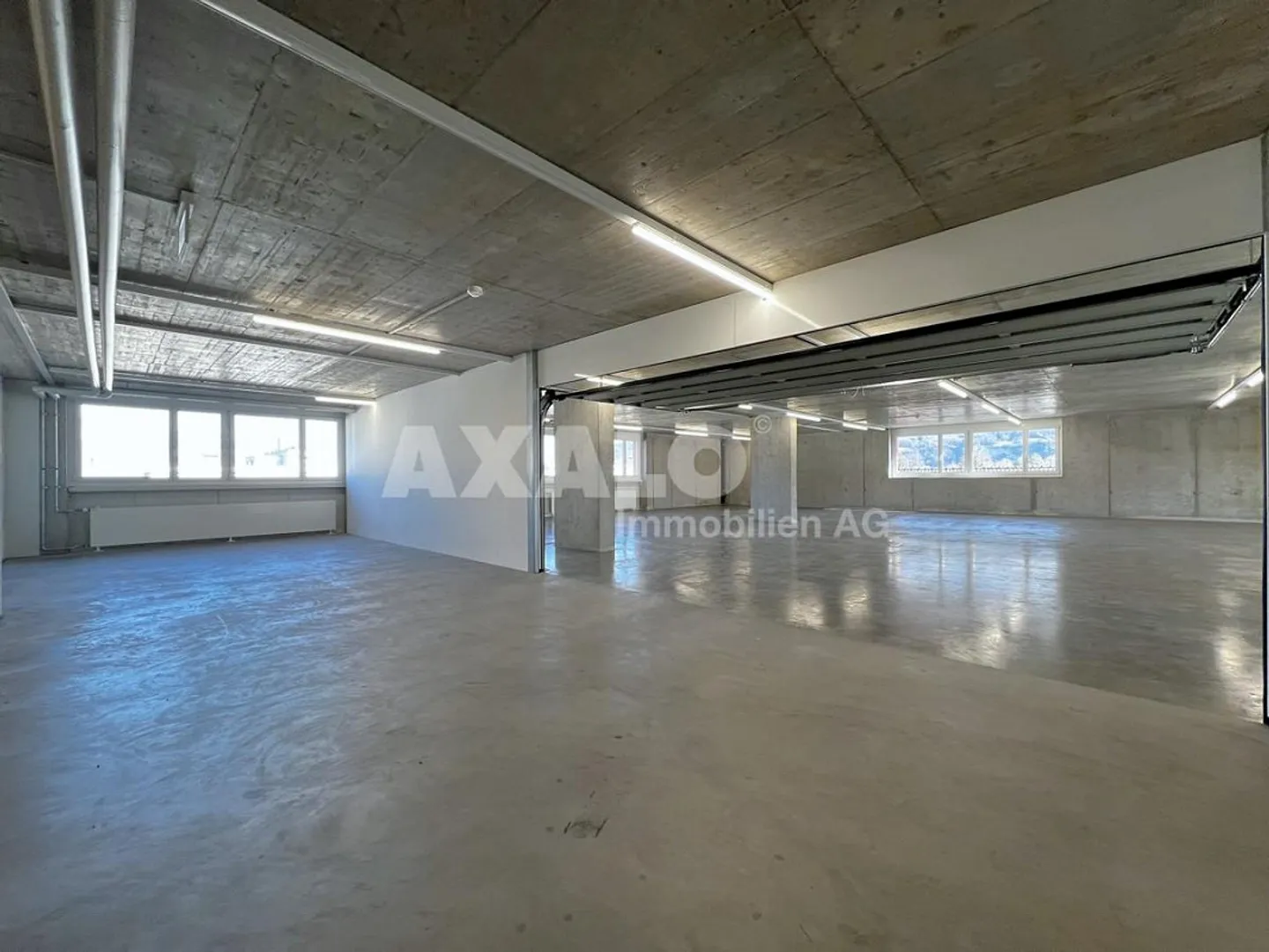 Attractive commercial space for various usage options with... - Photo 5 of 11