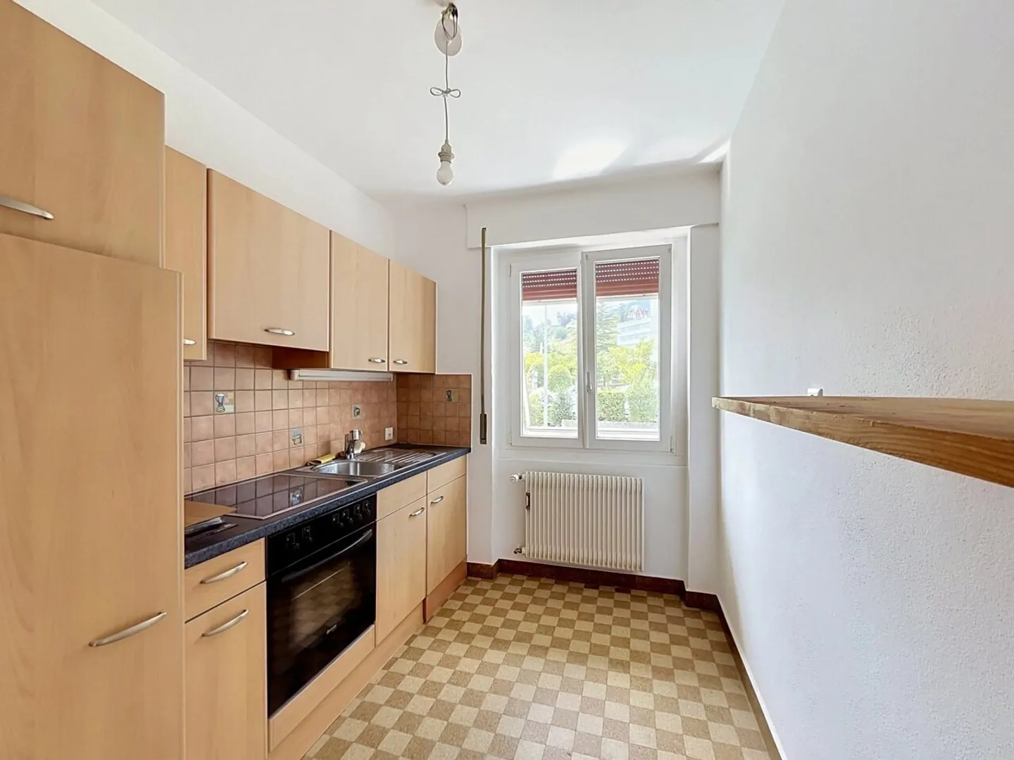 Bel appartement de 2 pièces à proximité du centre-ville - Photo 4 sur 13