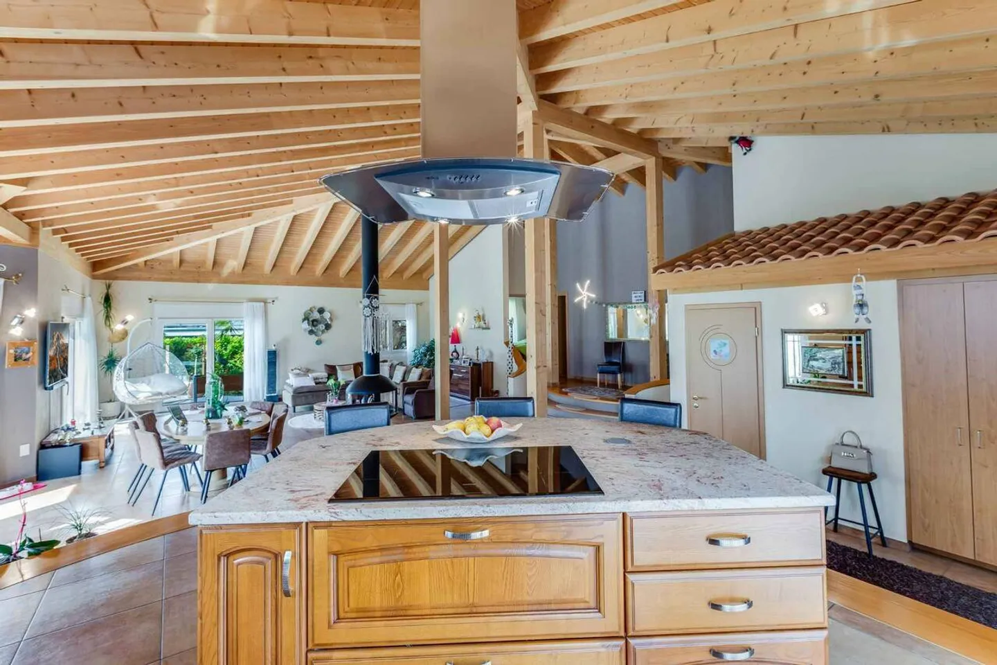 Villa exceptionnelle de 4,5 pièces - Photo 5 sur 13