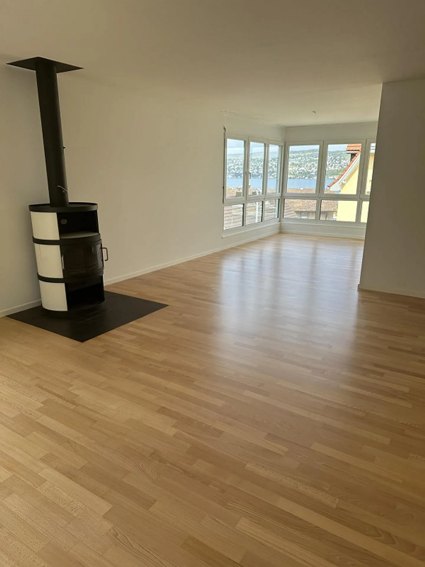 Ampio appartamento di 3,5 locali in una posizione splendida - Foto 1 di 7