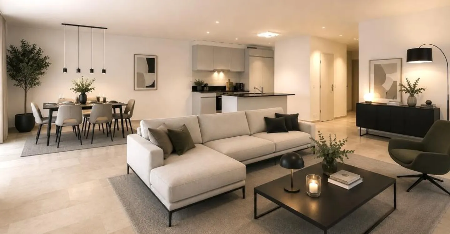 Spacious and bright with large terrace - Photo 4 of 11