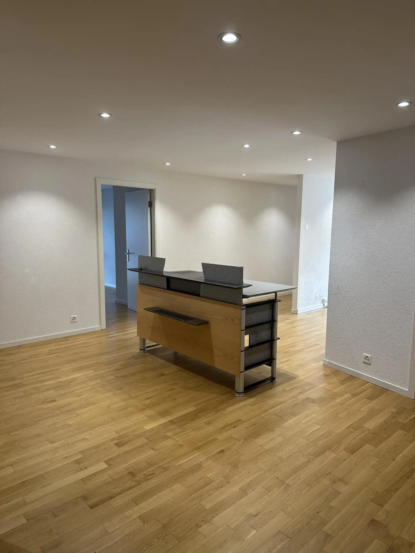 Bureau à louer - Photo 1 sur 10