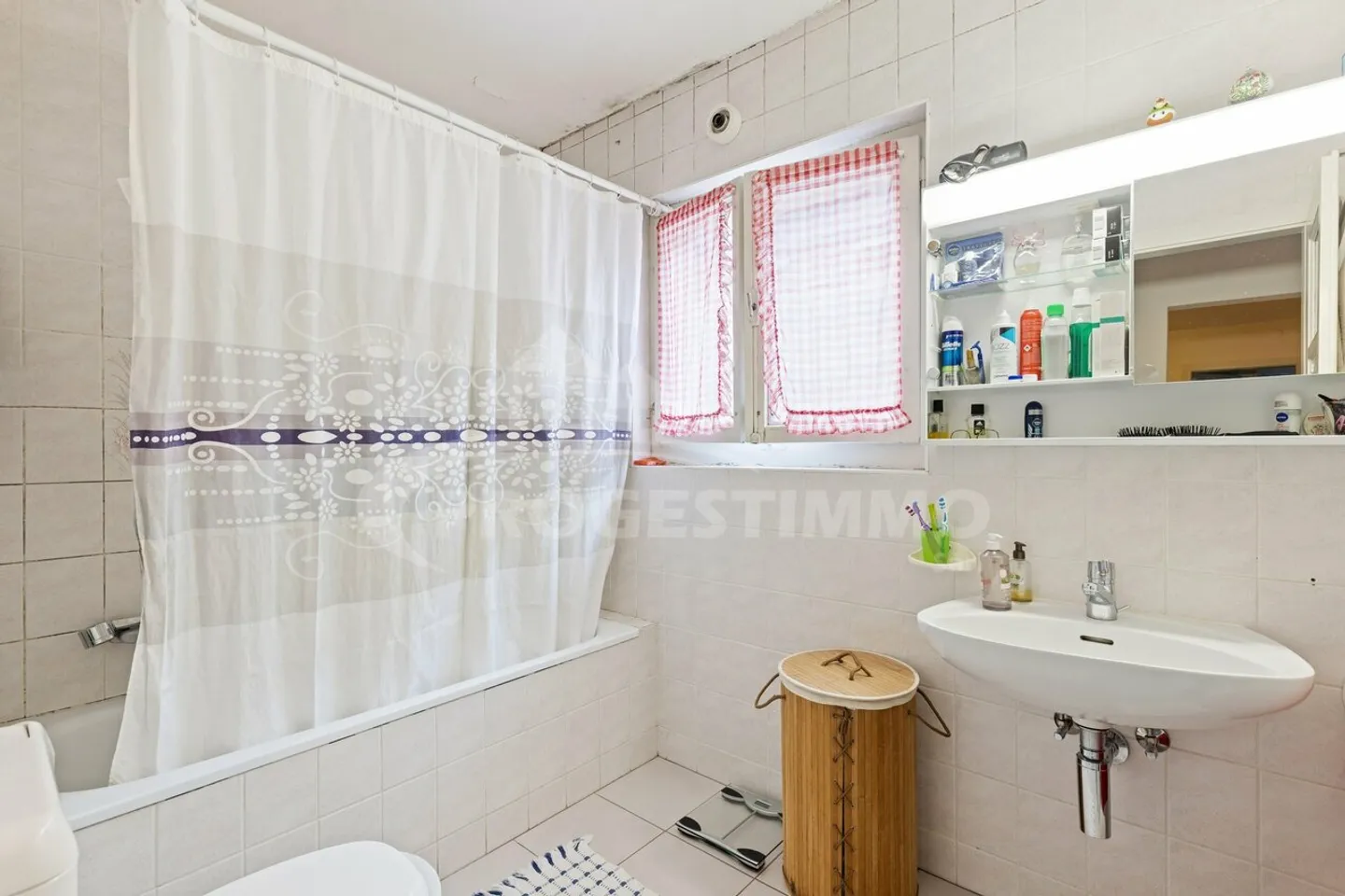 APPARTAMENTO DI 5.5 STANZE CON STUDIO ANNESSO AL PREZZO DI VENDITA - Foto 4 di 10