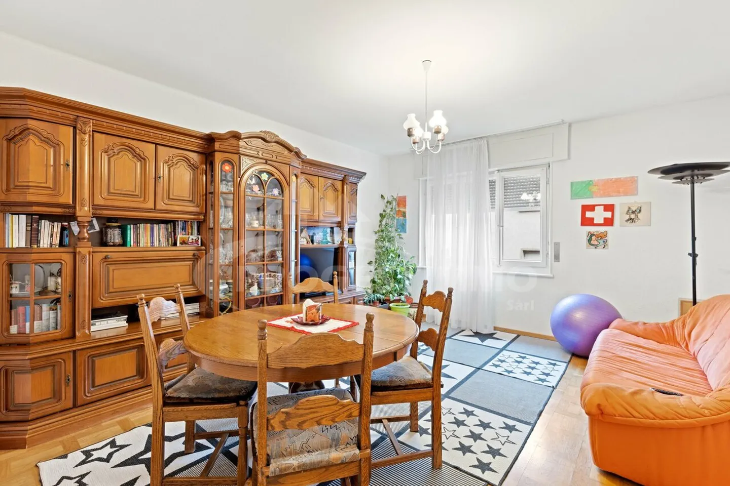 APPARTAMENTO DI 5.5 STANZE CON STUDIO ANNESSO AL PREZZO DI VENDITA - Foto 7 di 10