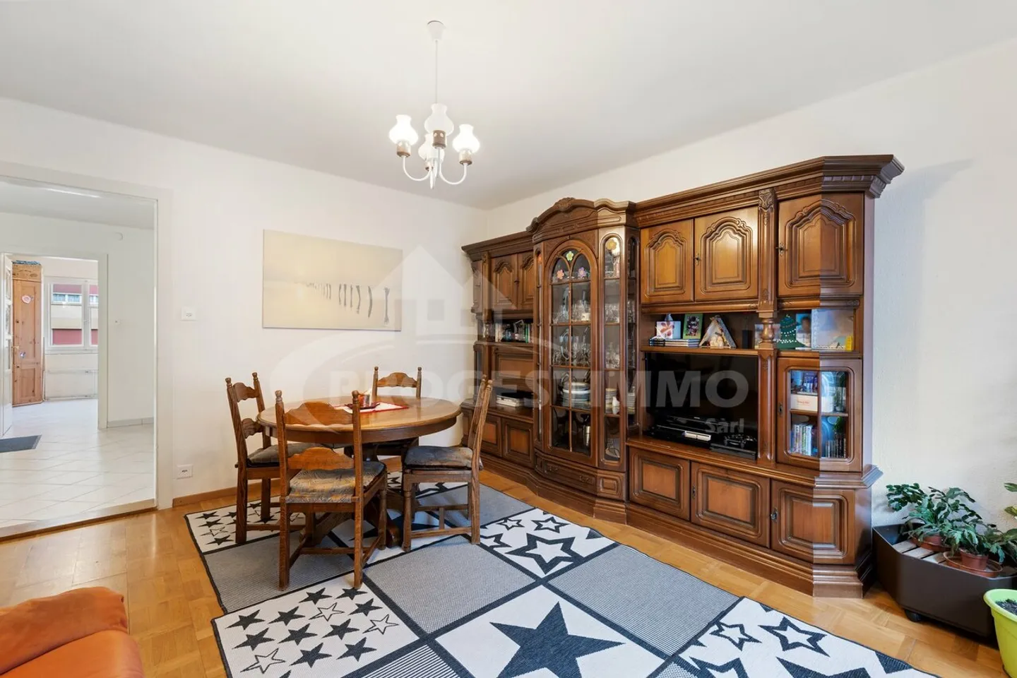APPARTAMENTO DI 5.5 STANZE CON STUDIO ANNESSO AL PREZZO DI VENDITA - Foto 8 di 10