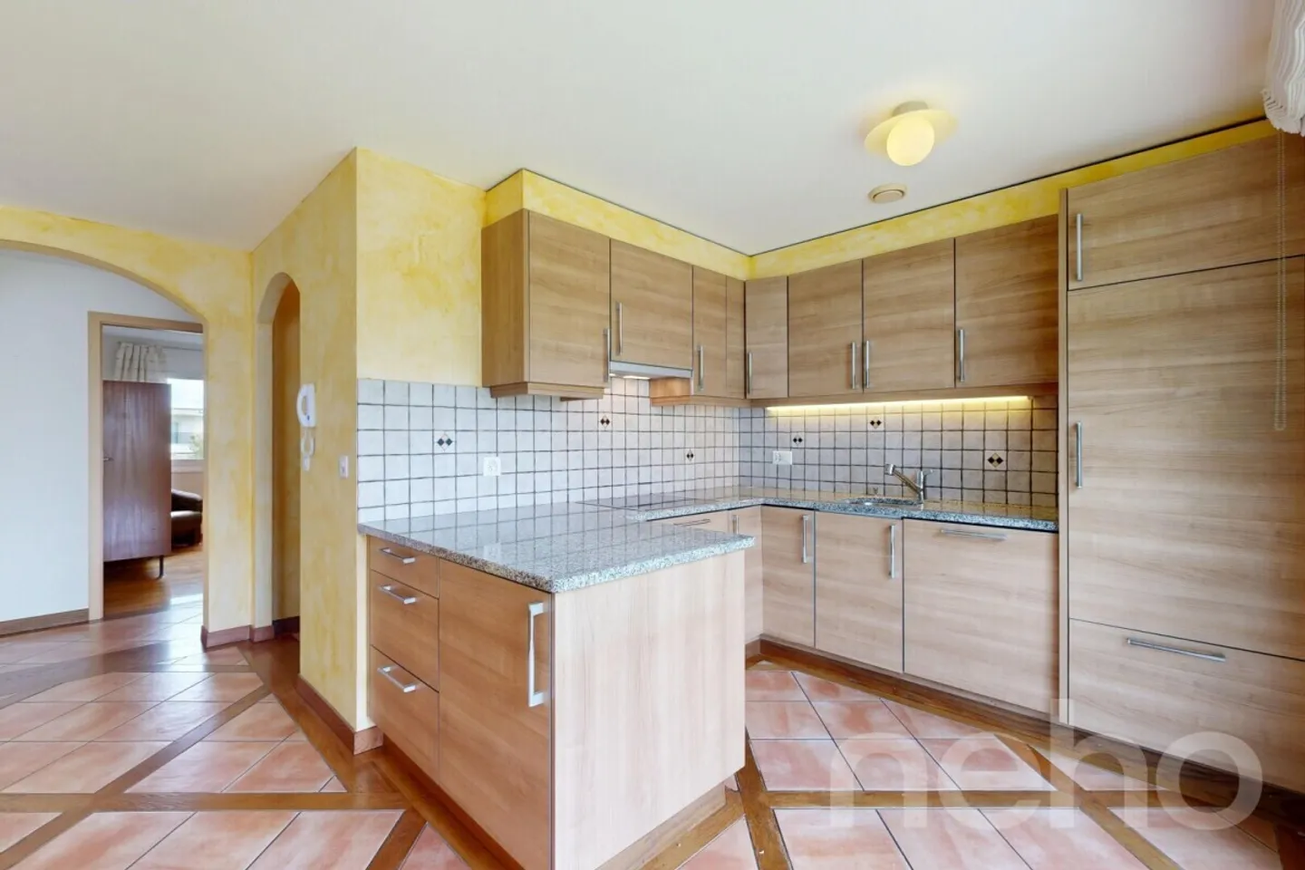 Bright 3-Room Apartment - Perfect Condition - Quiet Neighborhood Fully - Photo 4 of 12