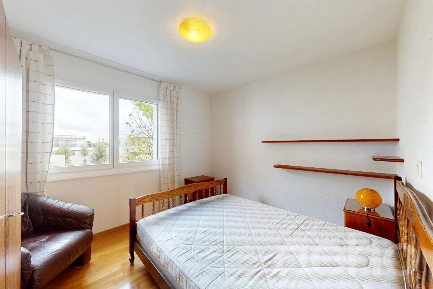 Bright 3-Room Apartment - Perfect Condition - Quiet Neighborhood Fully - Photo 7 of 12