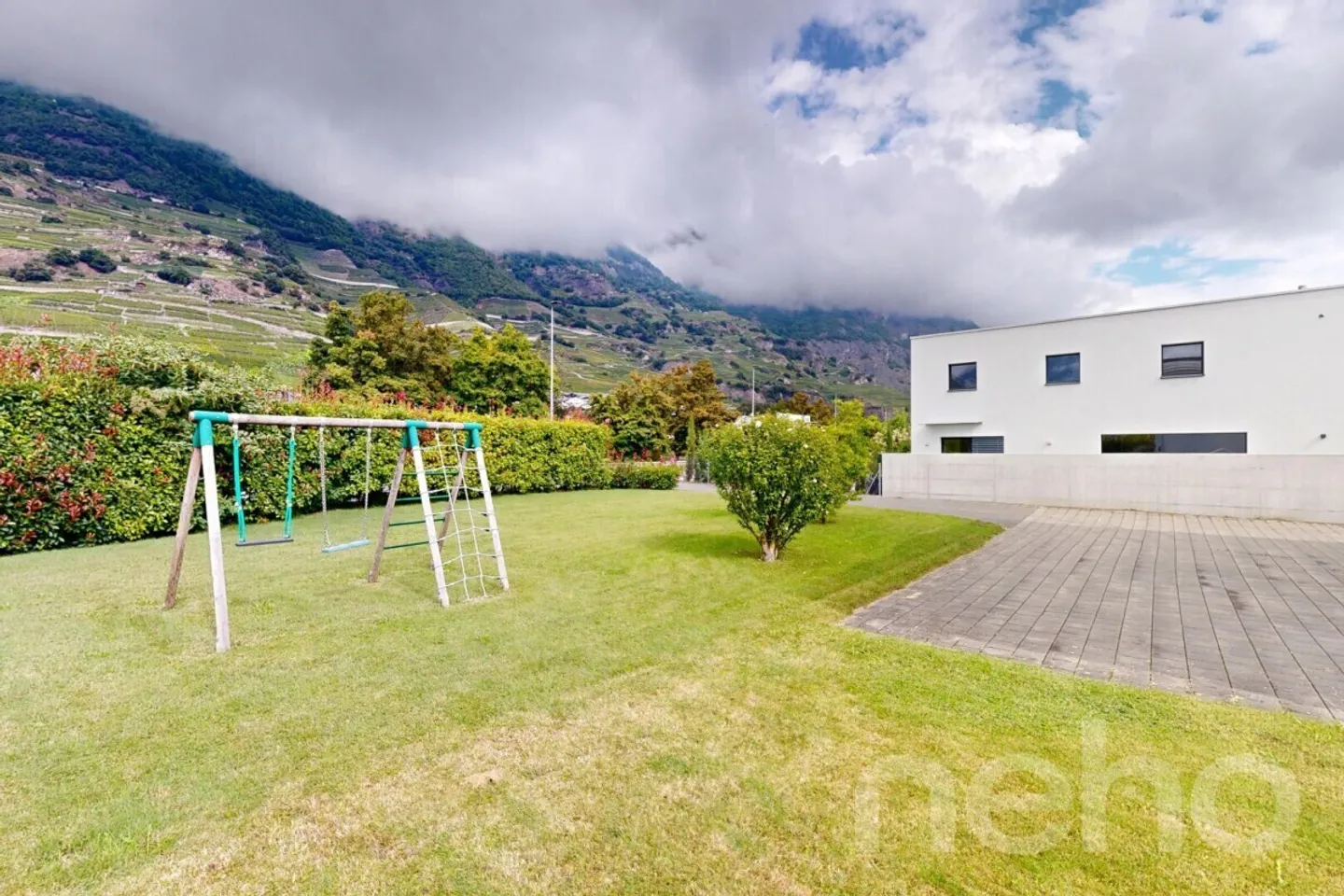 Bright 3-Room Apartment - Perfect Condition - Quiet Neighborhood Fully - Photo 11 of 12