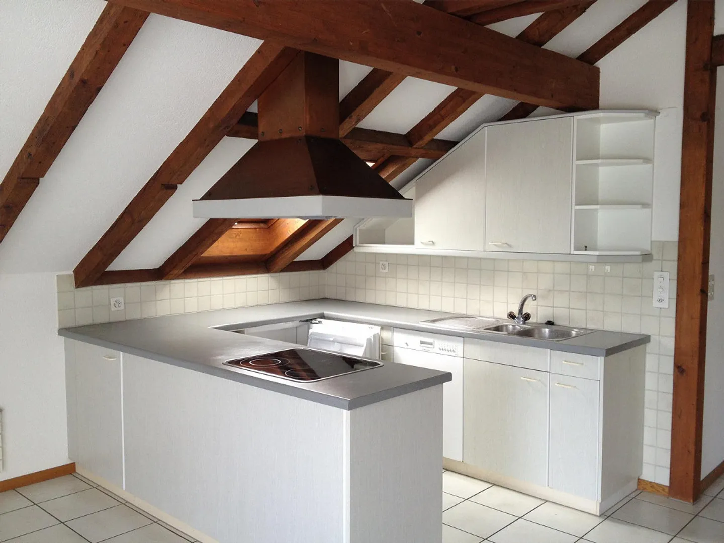 3.5 Zimmer Dachwohnung Nähe Kantonsspital Luzern - Foto 3 von 8