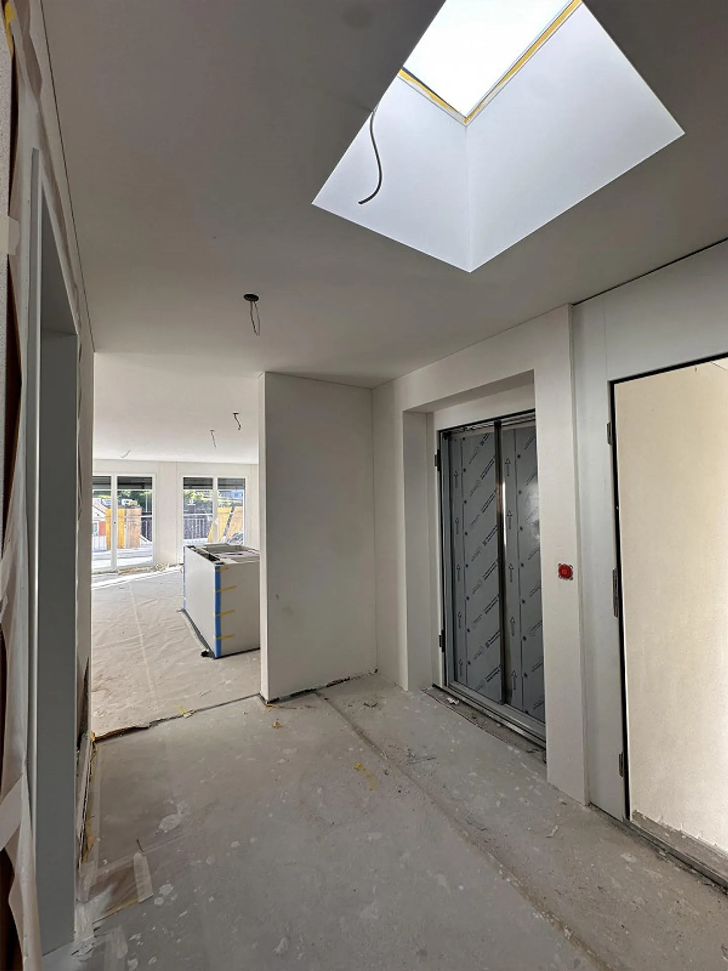 Modernes Attikawohnung in Goldau - Foto 8 von 10