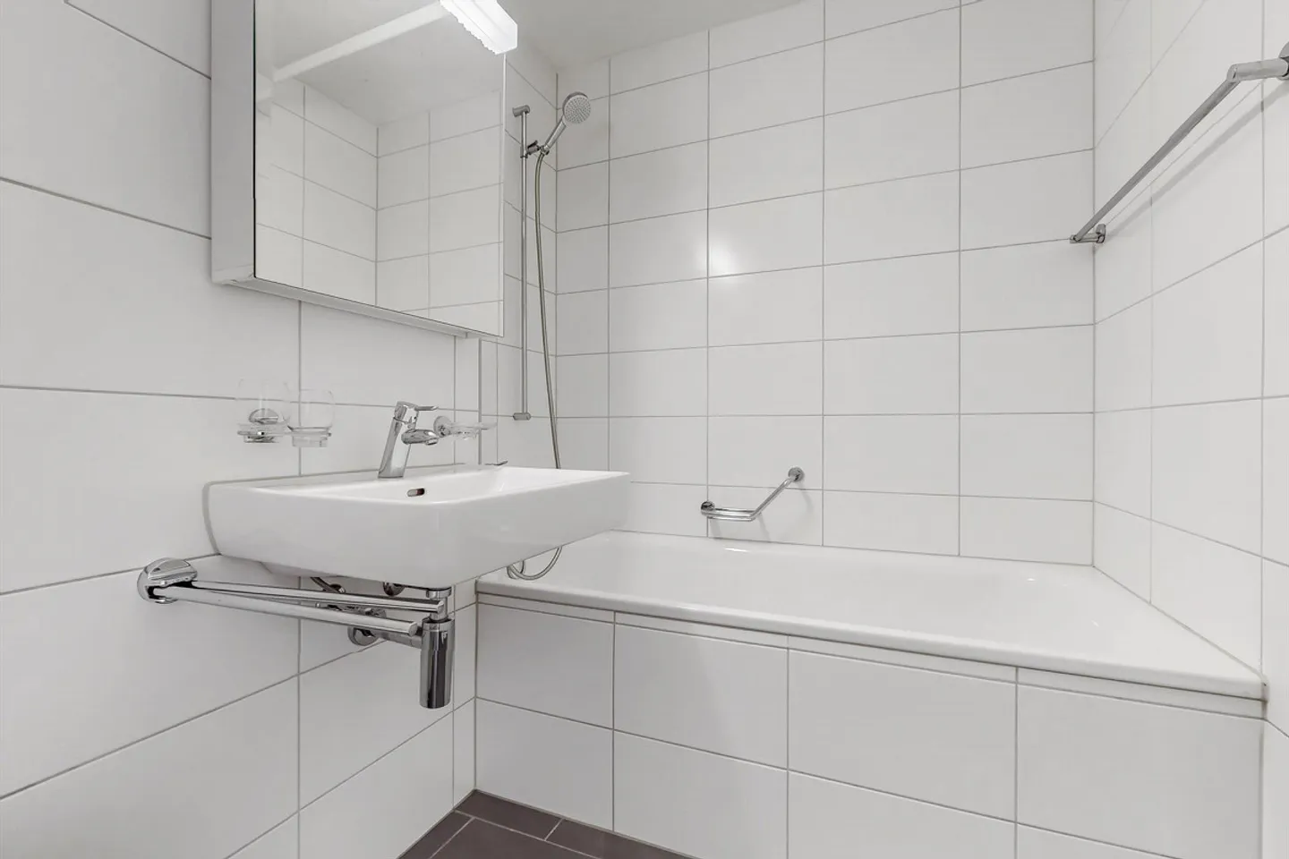 Il tuo rifugio con posto a sedere privato - vivere con stile, vivere in pace! - Foto 6 di 7