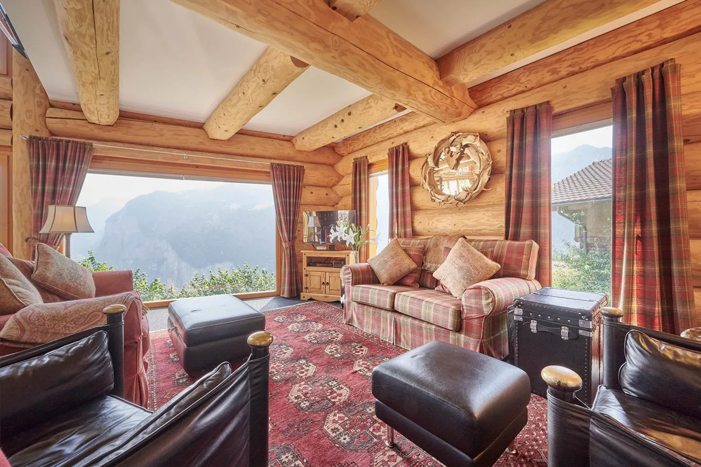 Chalet alpin de 7,5 pièces avec vue panoramique sur les montagnes, Wengen - Photo 5 sur 17