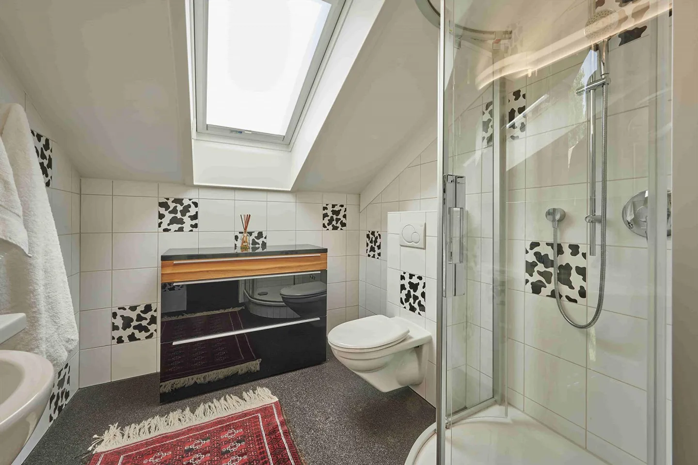 Chalet alpin de 7,5 pièces avec vue panoramique sur les montagnes, Wengen - Photo 11 sur 17