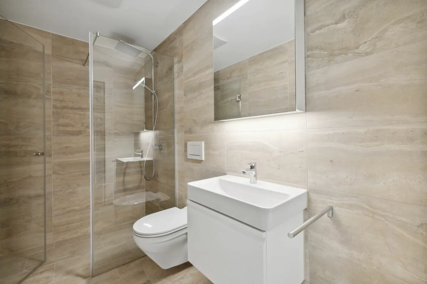 Vie moderne dans le centre-ville - Photo 9 sur 11