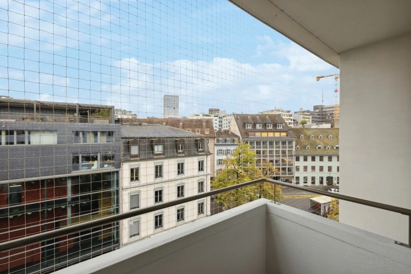 Vie moderne dans le centre-ville - Photo 10 sur 11