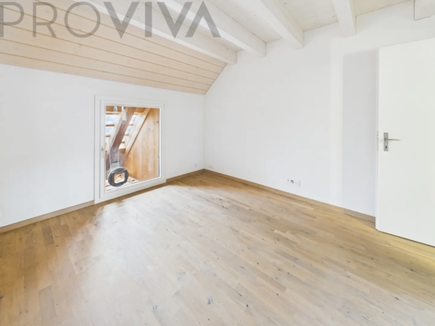 Appartamento attraente di 5,5 stanze con galleria in mansarda - Foto 8 di 10