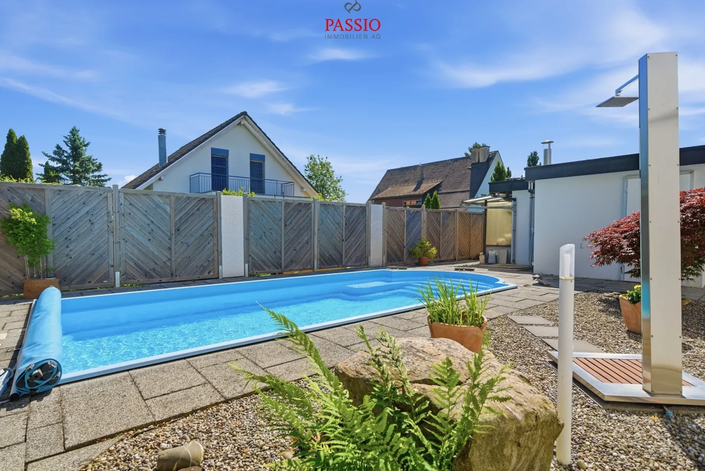 Charming Family Home with Garden - Photo 3 of 45
