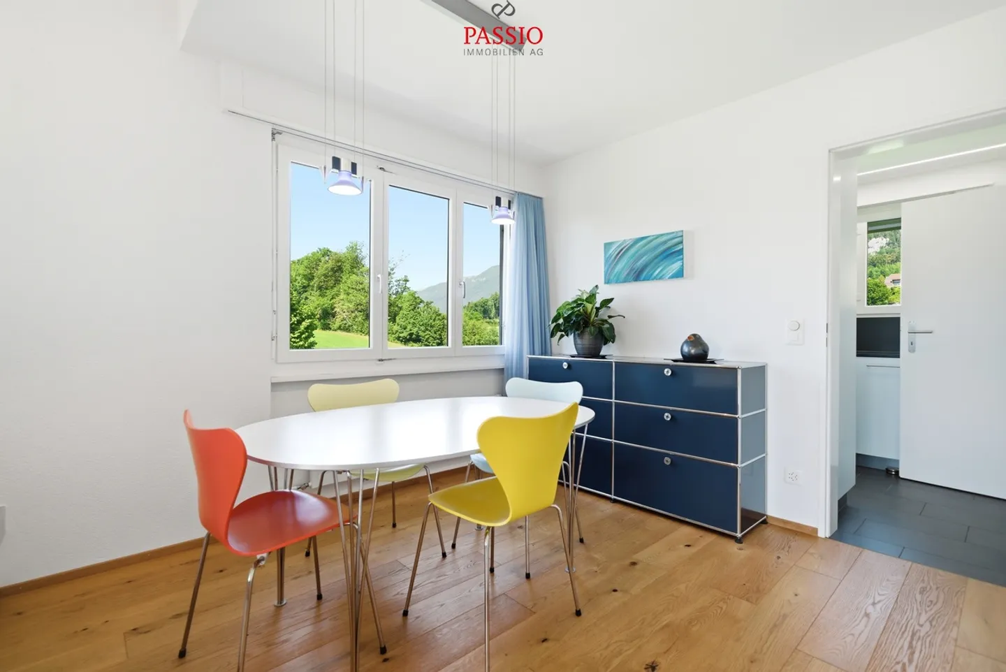 Charming Family Home with Garden - Photo 8 of 45