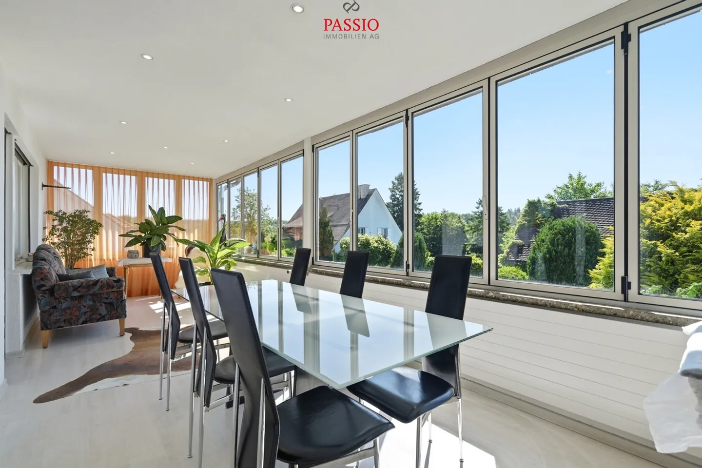 Charming Family Home with Garden - Photo 12 of 45