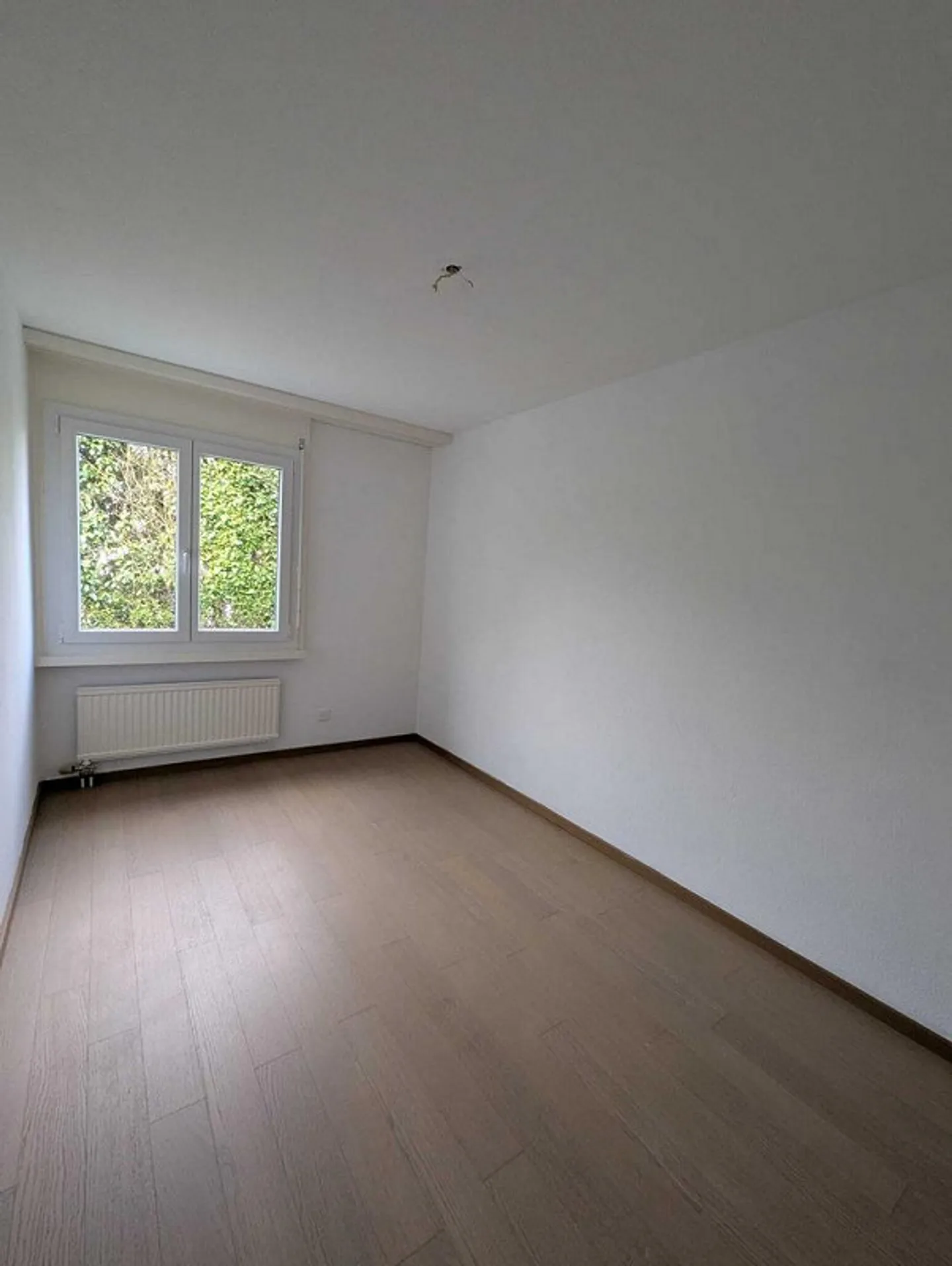 Bright 4.5-room apartment on the raised ground floor - Photo 5 of 12