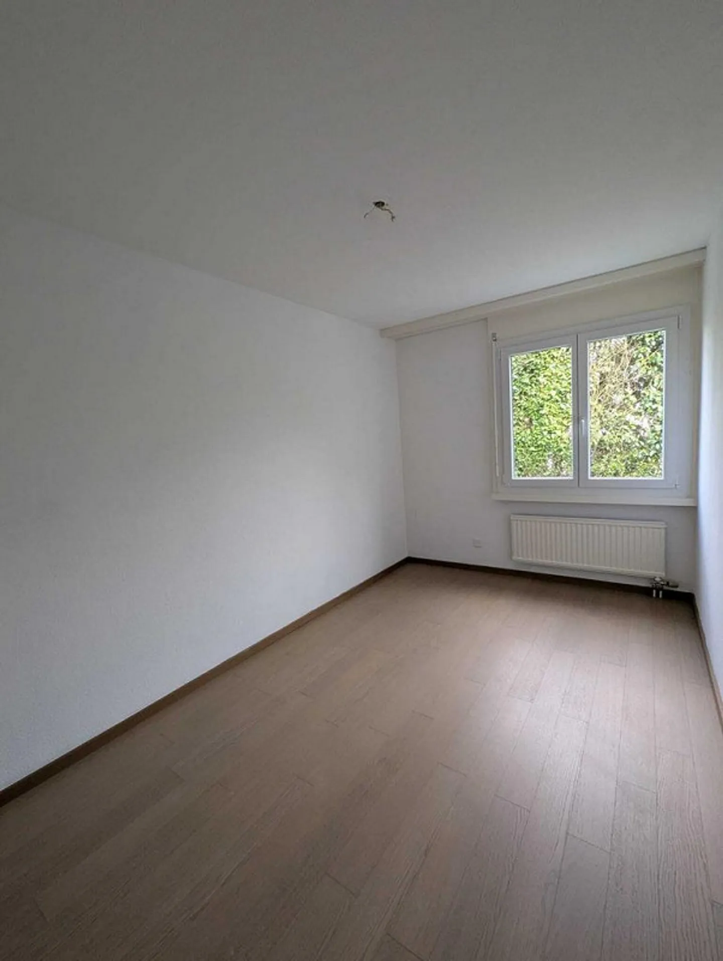 Bright 4.5-room apartment on the raised ground floor - Photo 7 of 12