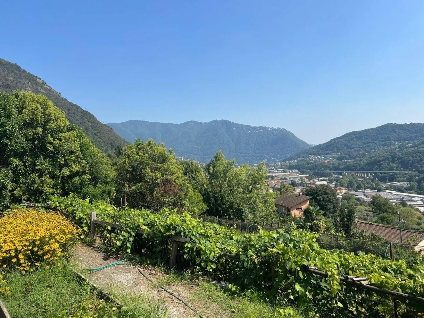 Building land for sale, separate purchase possible, unobstructed view - Photo 1 of 2