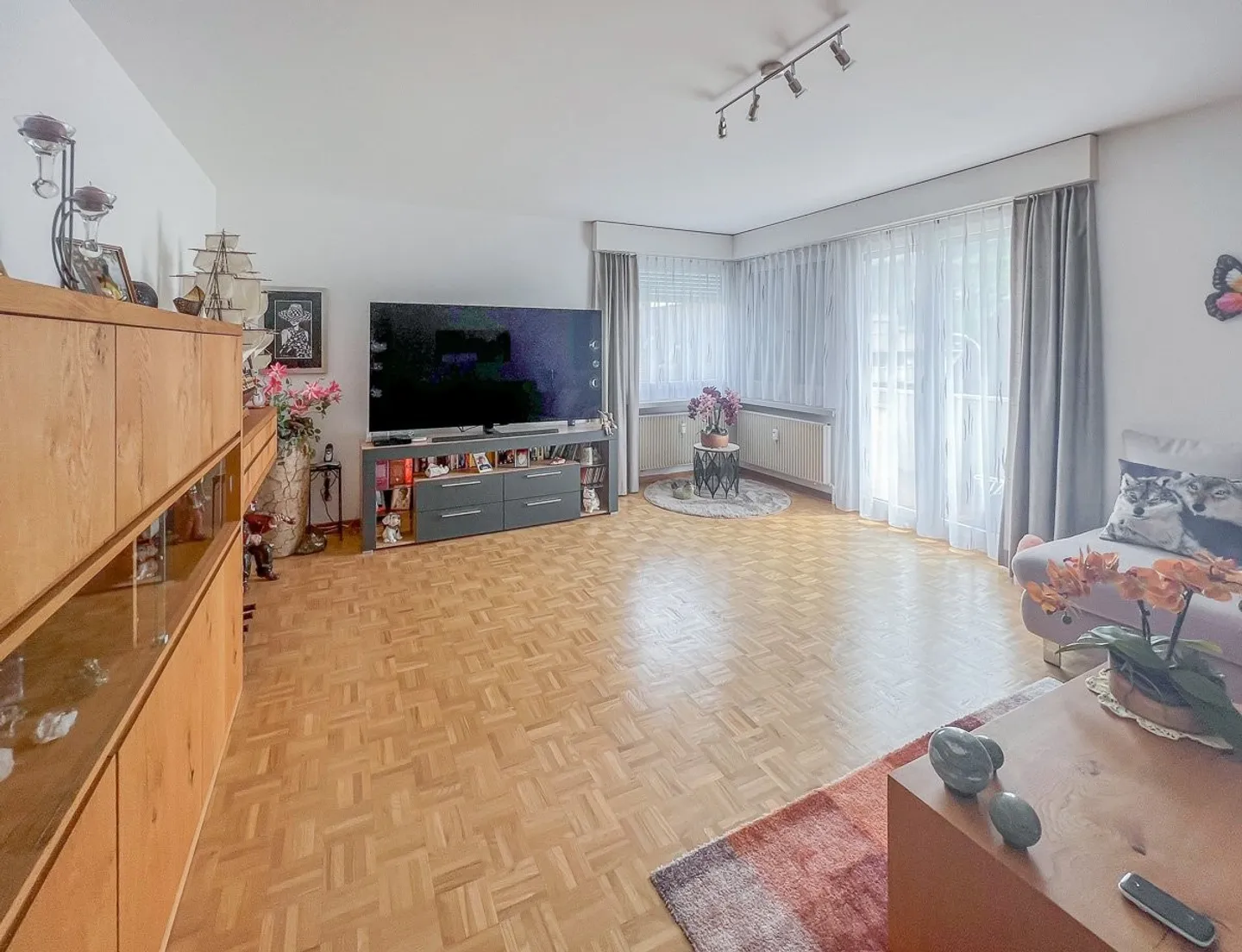 Bezaubernde 4-Zi. Wohnung mit Balkon - Foto 3 von 6