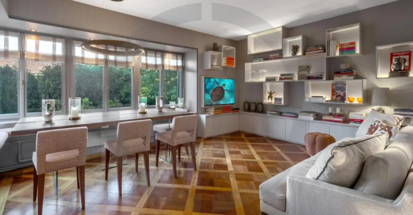 Luxurious detached house for sale in Vésenaz with superb swimming pool - Photo 6 of 12