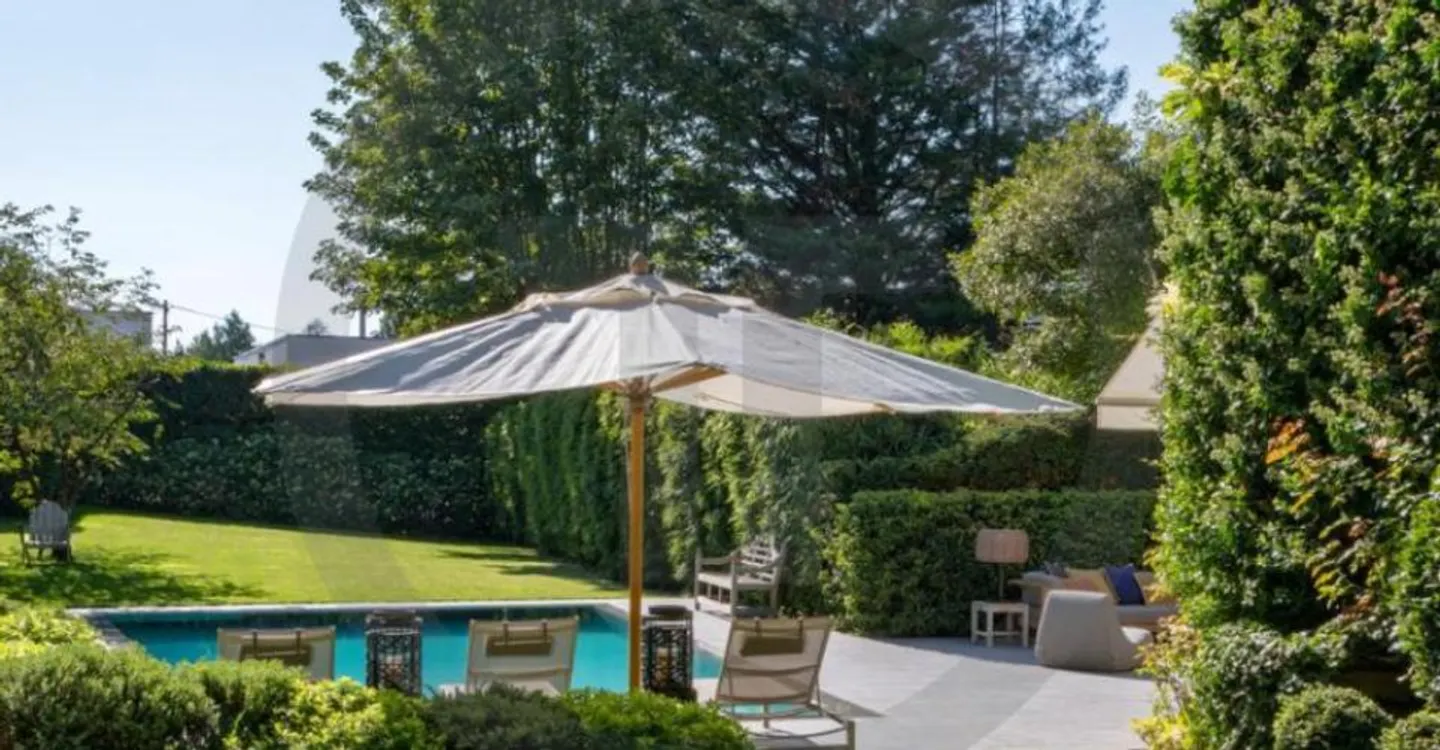 Luxurious detached house for sale in Vésenaz with superb swimming pool - Photo 9 of 12
