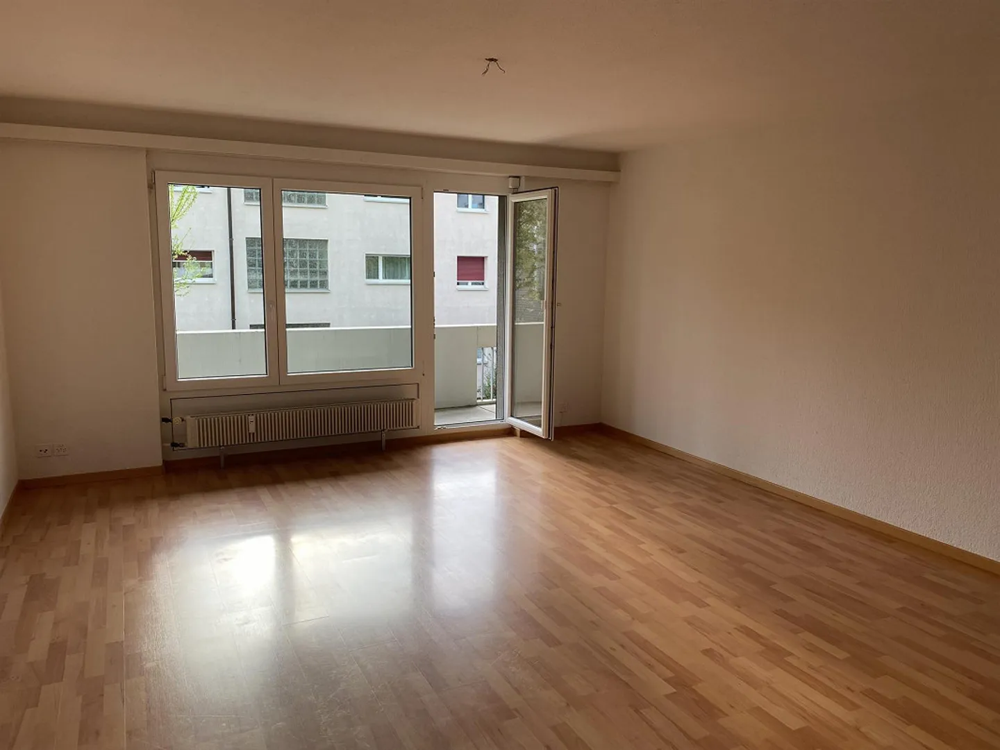 Appartamento 4½ locali con balcone a Freienstein in affitto - Foto 5 di 6