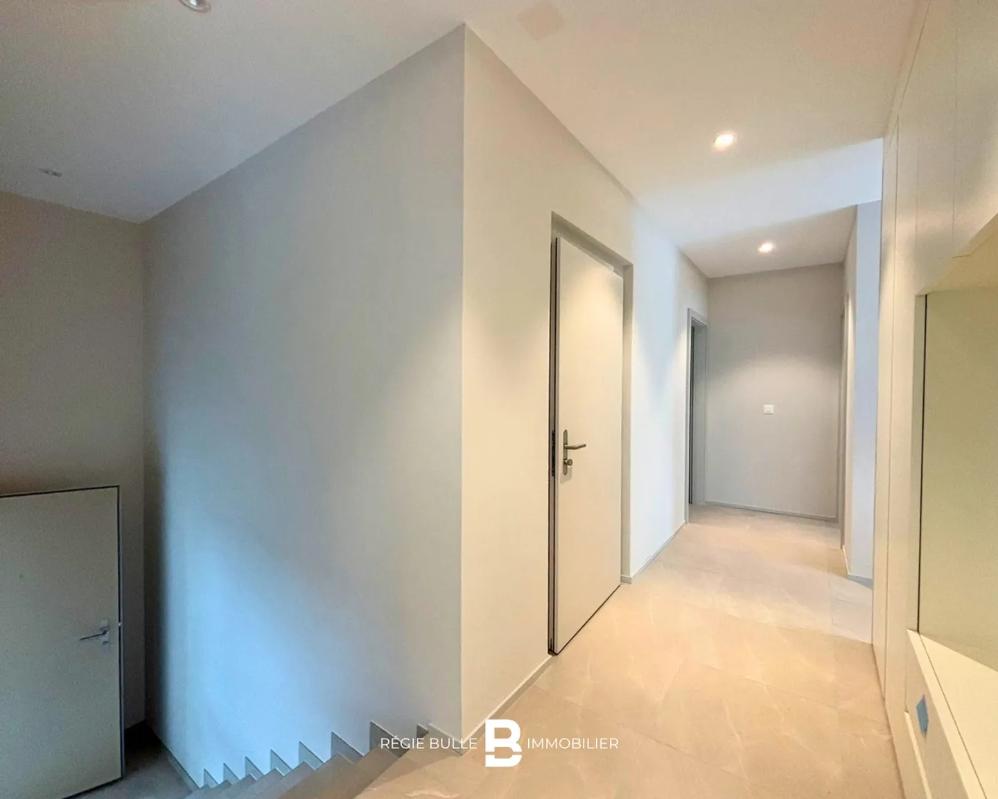 Broc - Magnifico attico di 4.5 stanze nuovo in affitto - Foto 7 di 12