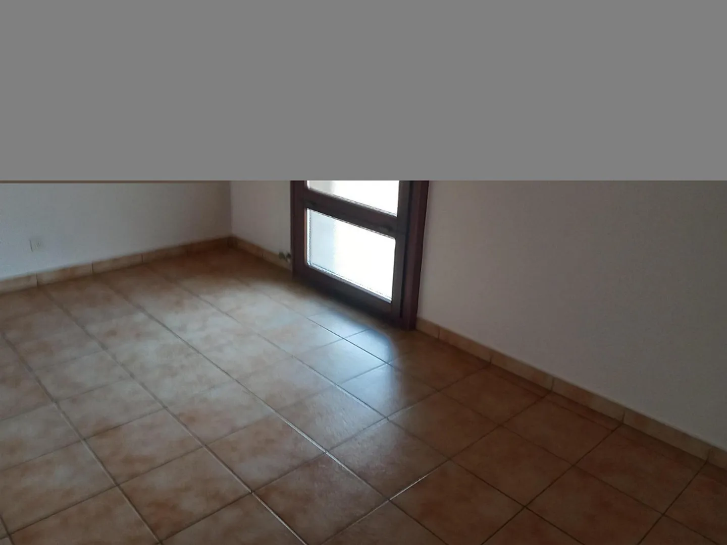 Appartamento mansardato con travi a vista - Foto 5 di 16