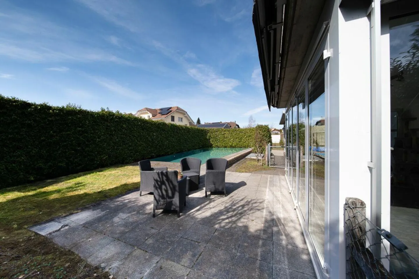 Bella casa con piscina e stalla - Foto 6 di 16