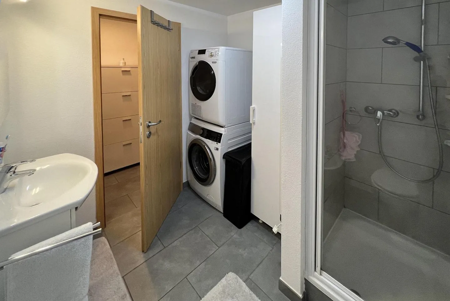 BRIGHT DUPLEX 4.5 ROOMS WITH LARGE OUTDOOR AREA IN MAGLIASO - Photo 9 of 11