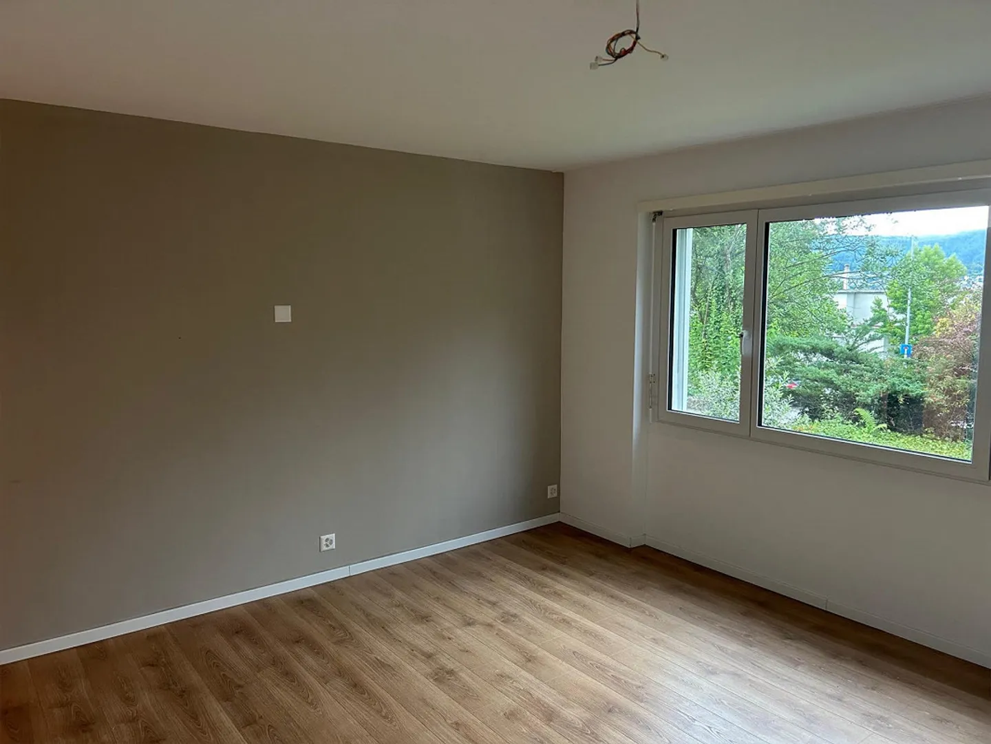 Exklusive, renovierte 5-Zimmer-Erdgeschosswohnung in Küsnacht - Foto 6 von 13