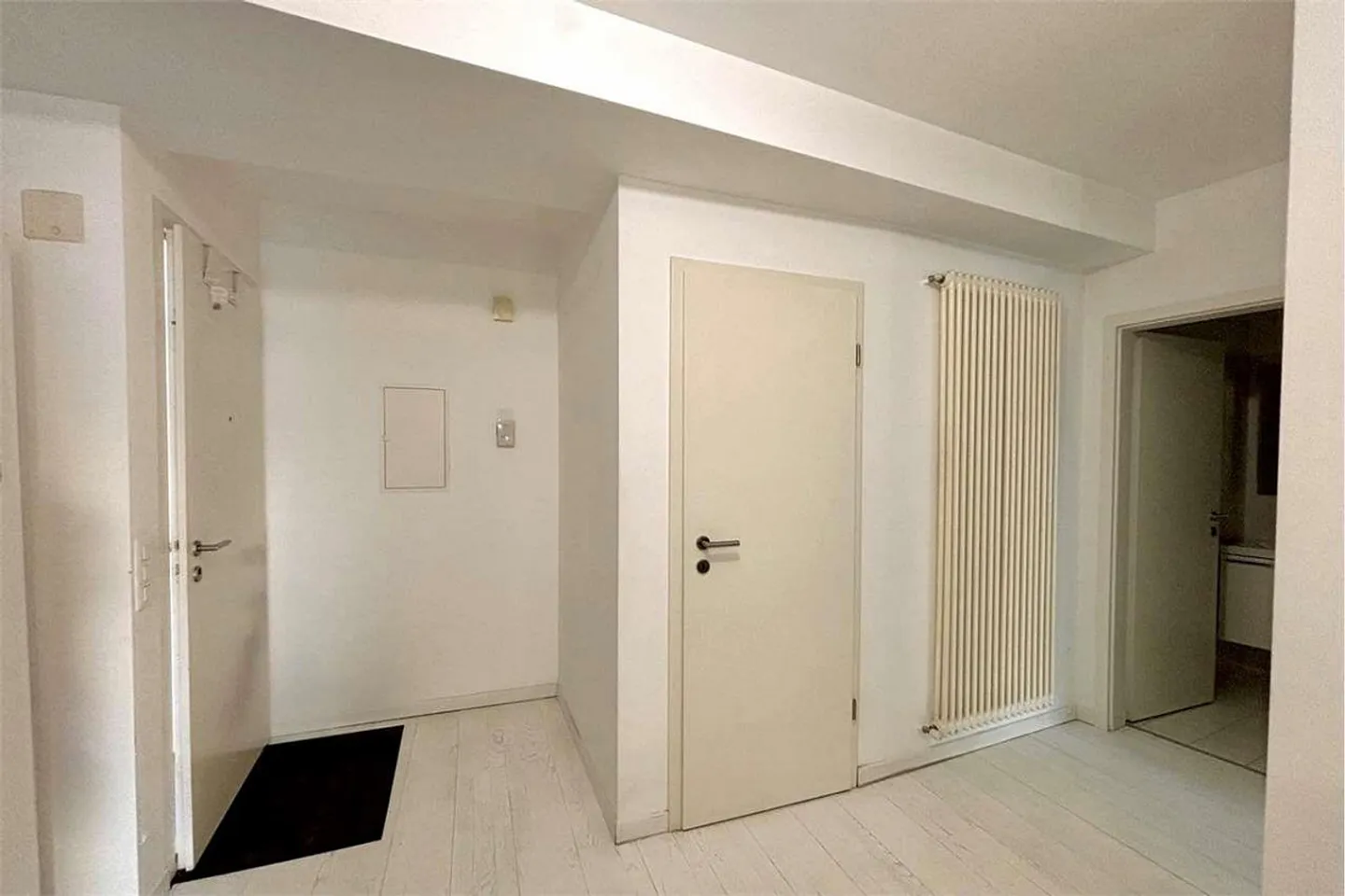 Cozy 2.5-room apartment in the city center - Photo 9 of 13