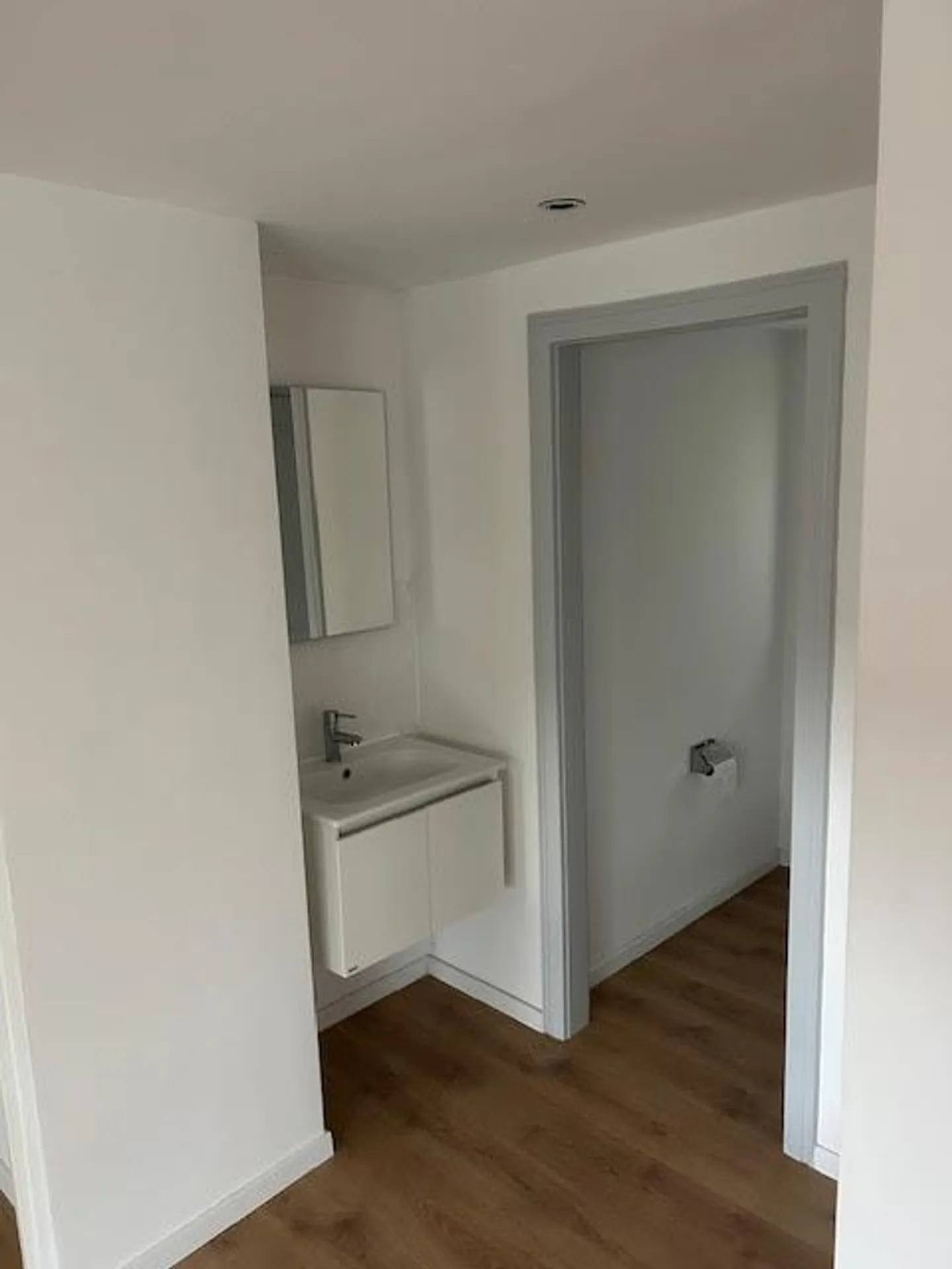 Exklusive, renovierte 5-Zimmer-Erdgeschosswohnung in Küsnacht - Foto 13 von 13