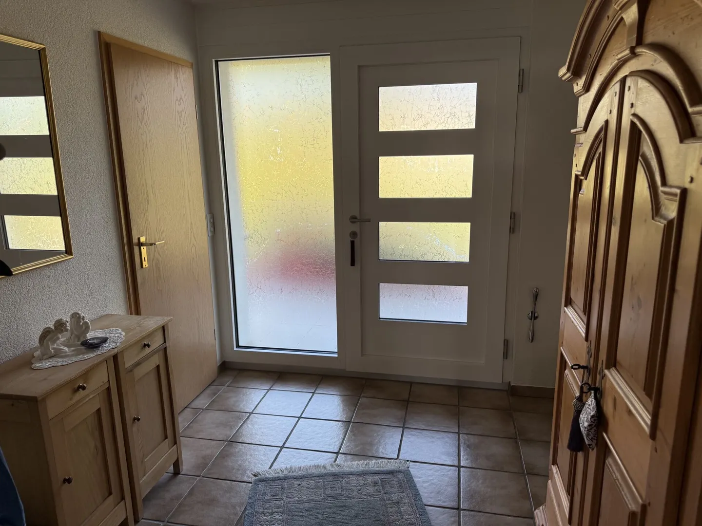 Renovated Single-Family Home with a Conservatory - Photo 25 of 28