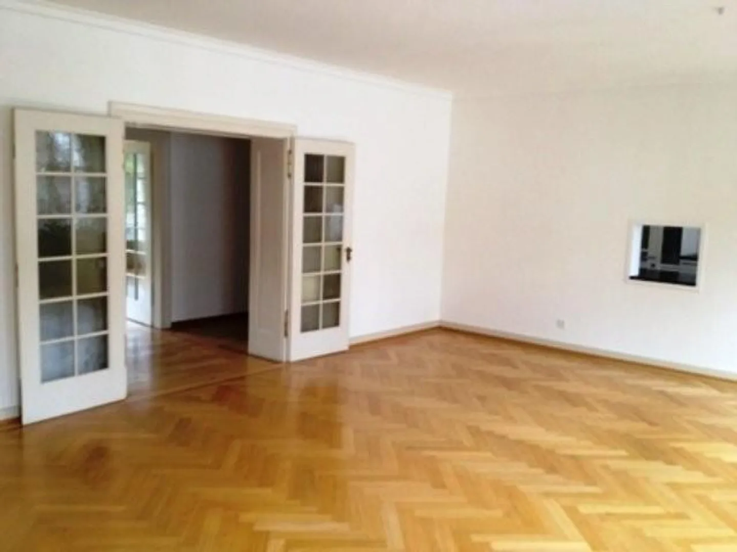 Ampio appartamento in stile antico nel cuore di St. Johann - Foto 3 di 9