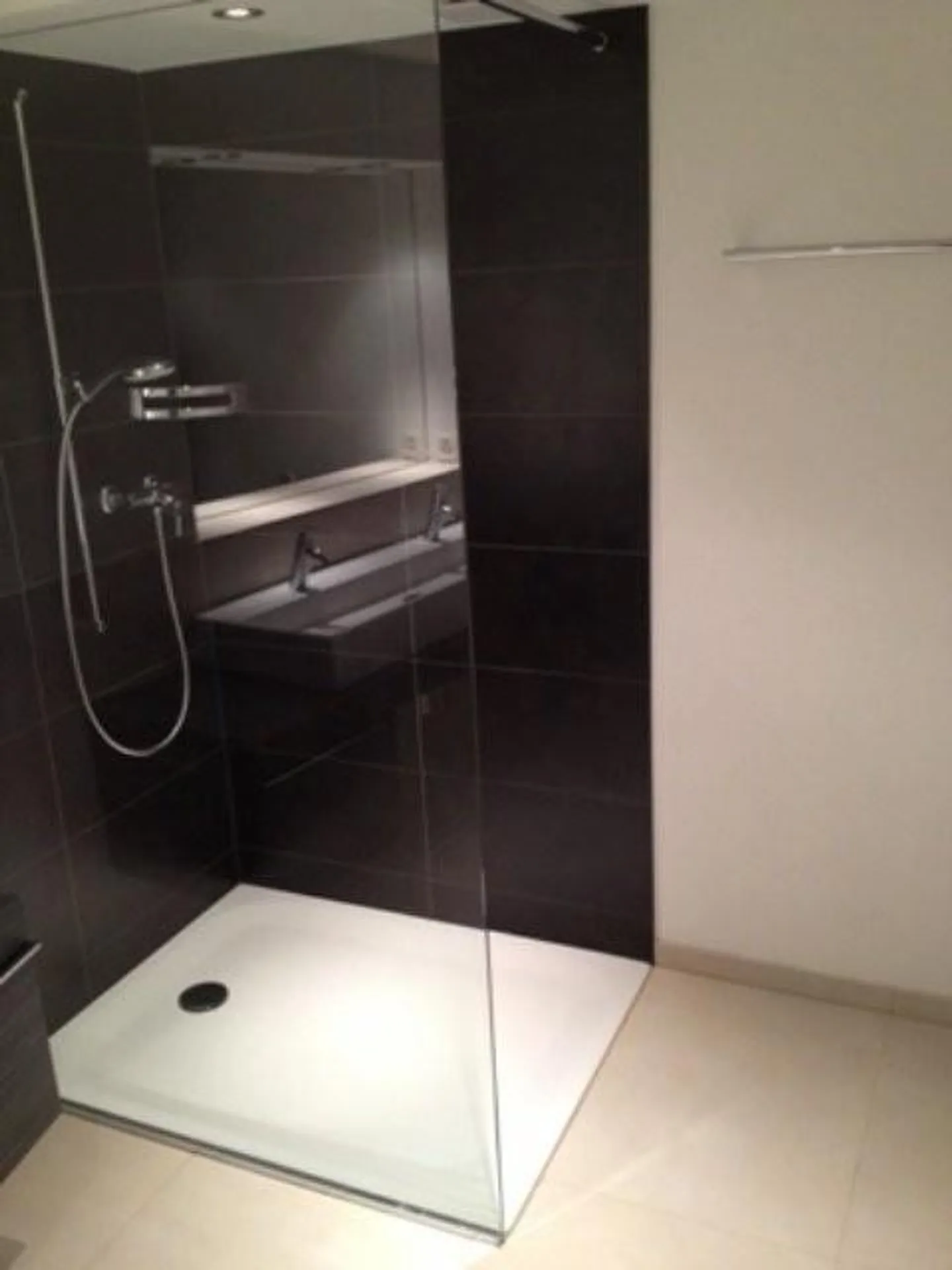 Ampio appartamento in stile antico nel cuore di St. Johann - Foto 5 di 9